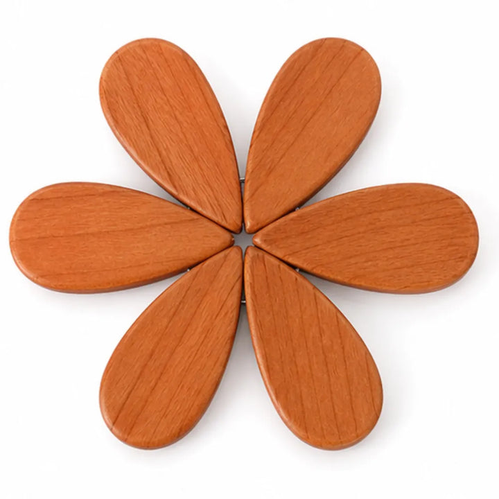 Pinecrest – Wooden Look Christmas Tree Trivet Set with Gravity