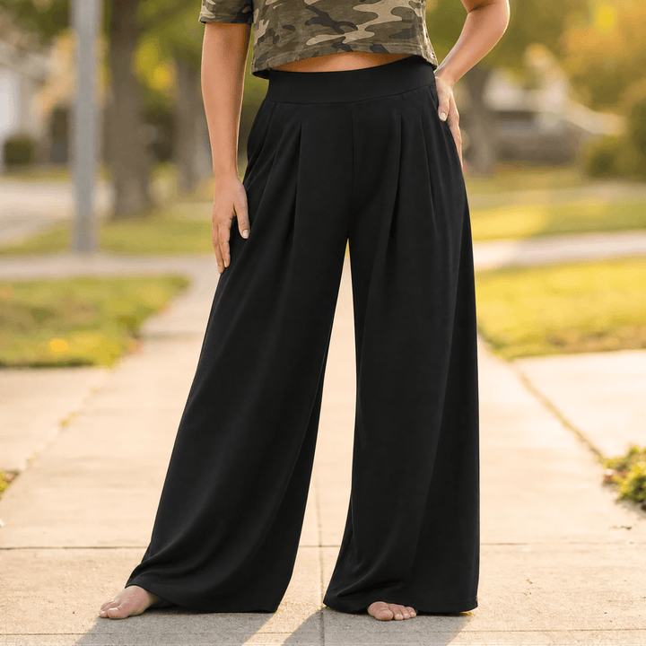 Curvella – Women's Flowy Pleated Palazzo Pants Black