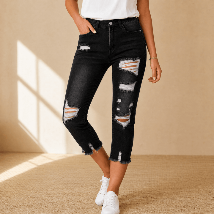 Delina – Women's Soft Cotton Frayed-Hem Capri Jeans Black