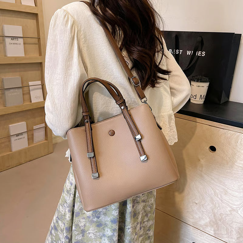 Seloura™ – Structured PU Leather Handbag (50% Off)