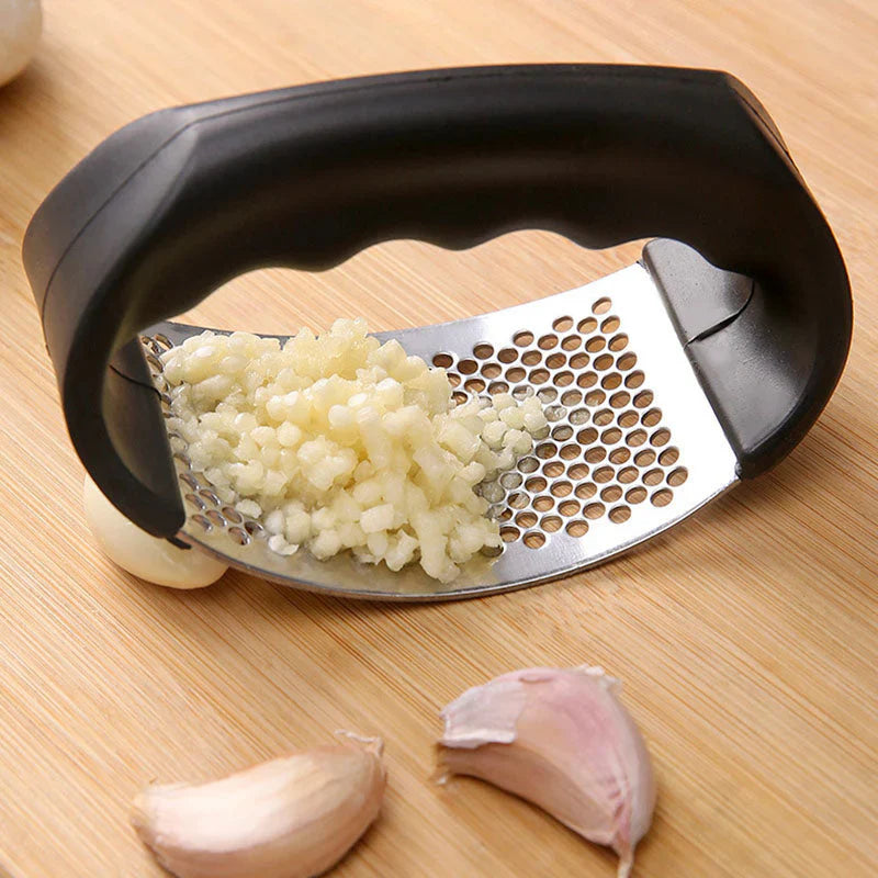 Culinara™ - LX Pro Easy-Squeeze Garlic Press (40% Off)