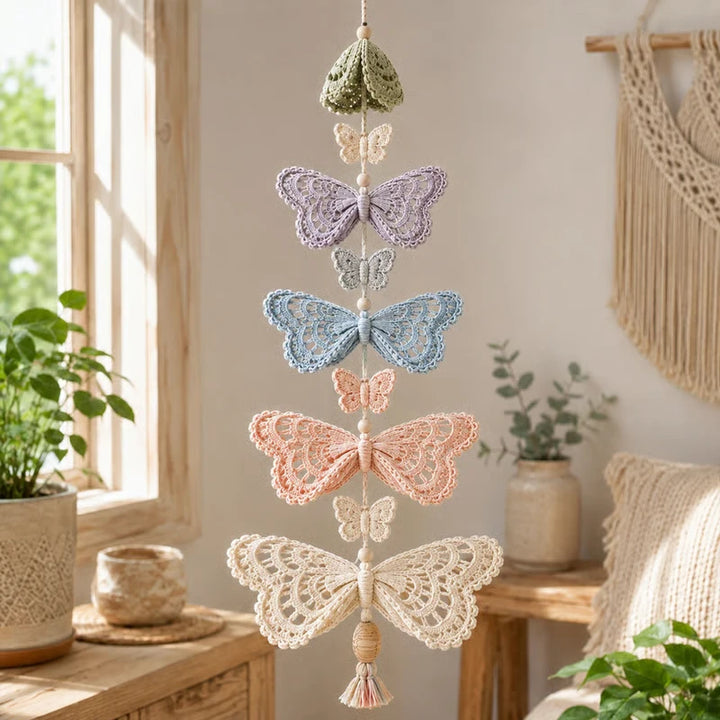 Hummingbird Haven – Crochet Hummingbird Flower Garland