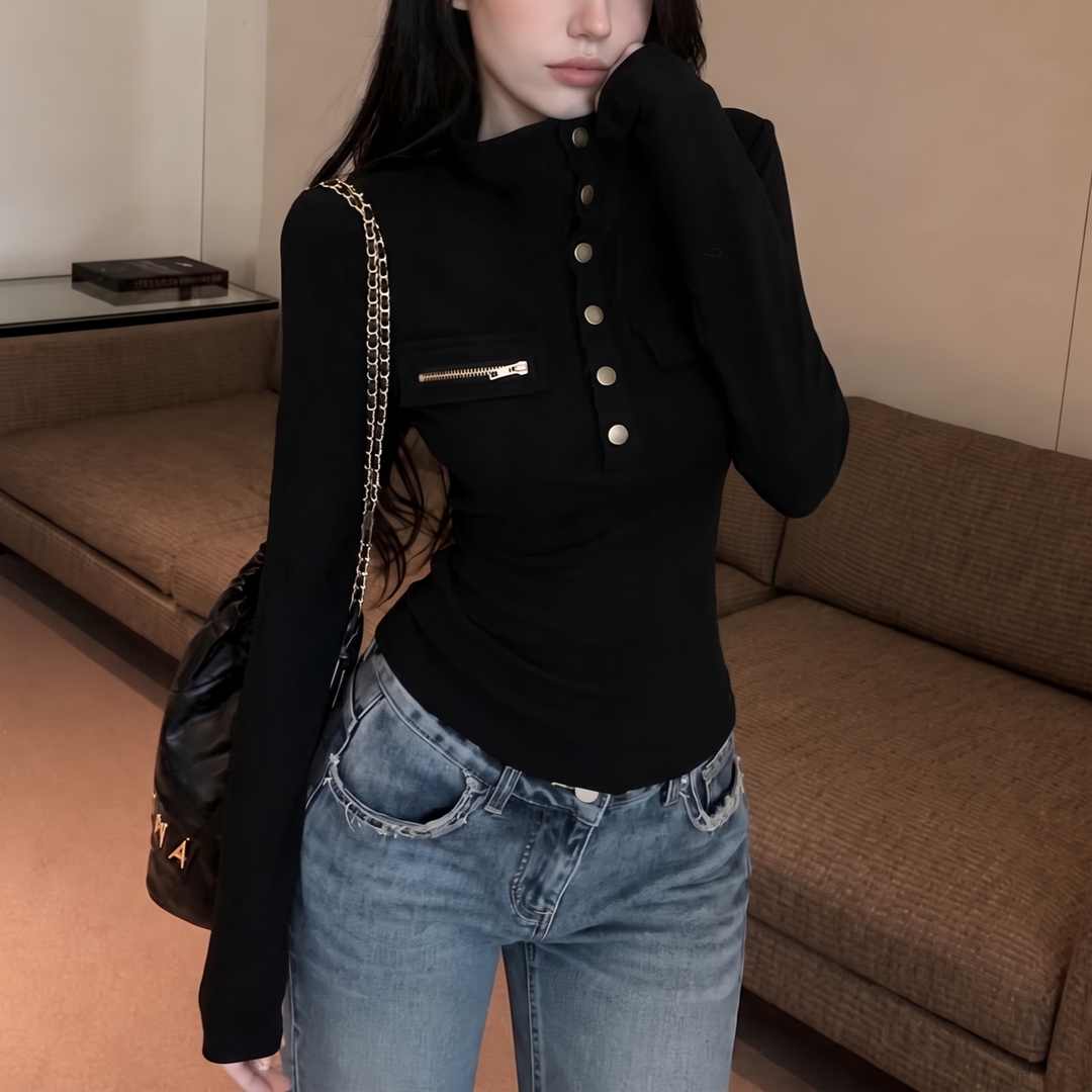 Wearbella – Snap-Collar Zip-Pocket Knit Top