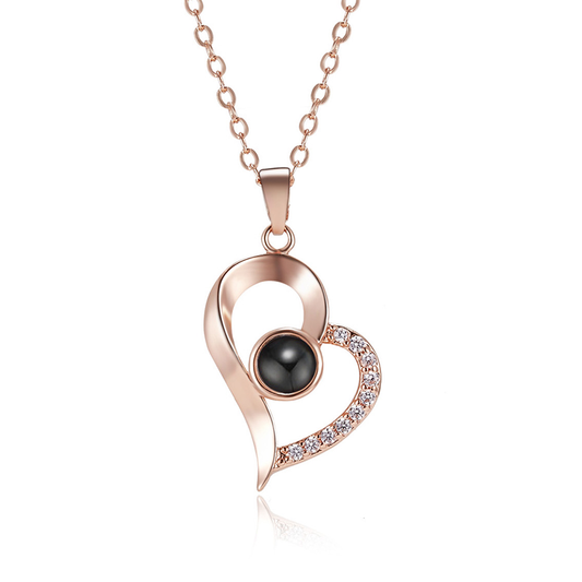AmoraLens™ – Customizable Photo Necklace (60% Off)