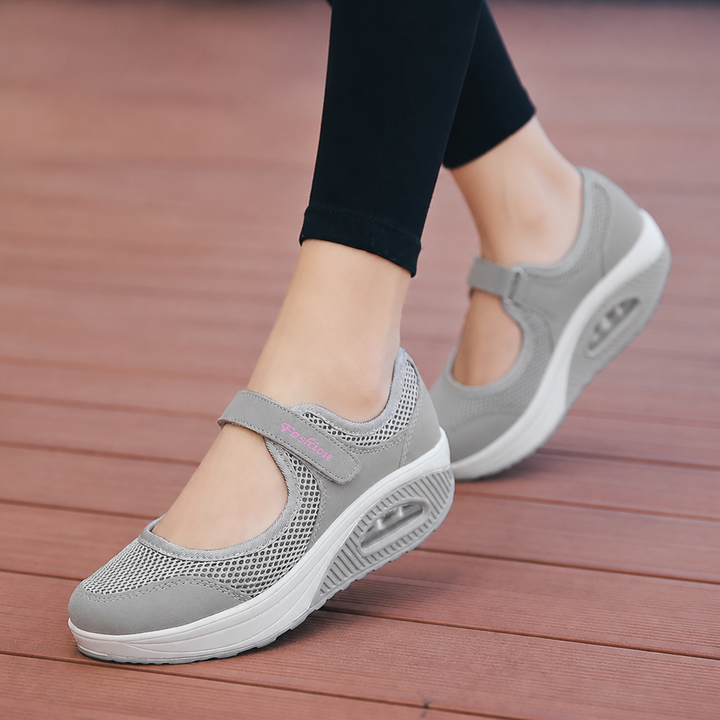 Wearbella – Flats That Flex With Swelling