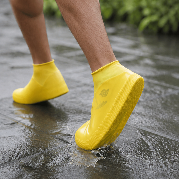 Stridedry – Stretch-Fit Waterproof Shoe Covers