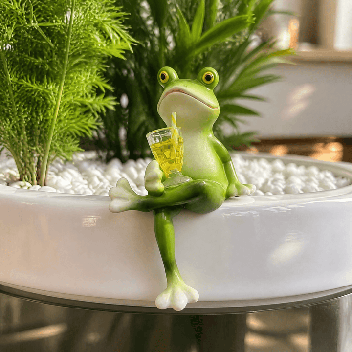 Hopwell – Wine-Sipping Frog Planter Ornament Cocktail Frog