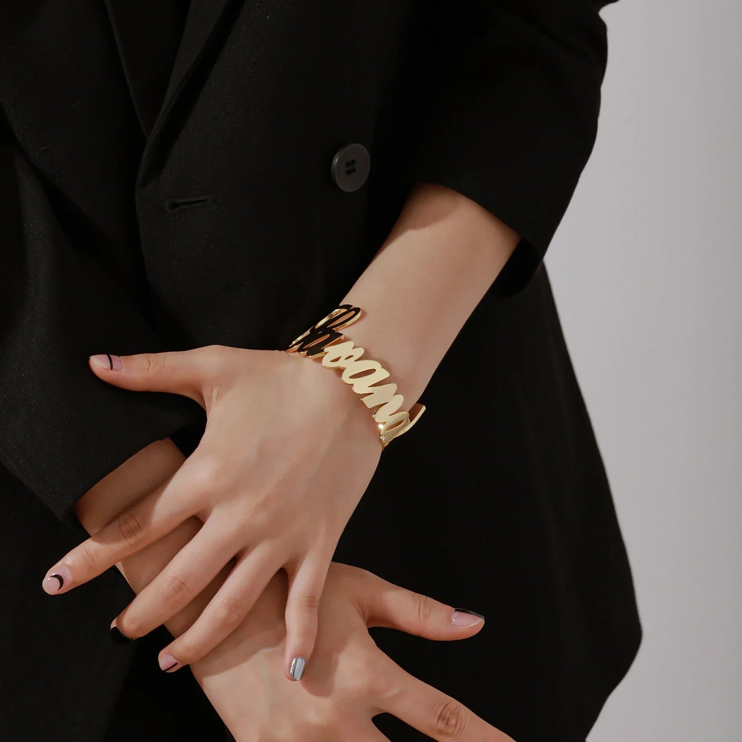 Aurelya™ – Personalized Name Bangle (50% Off)