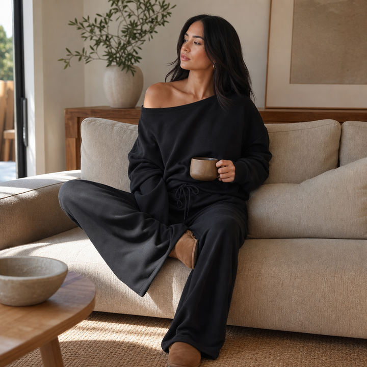 Line & Leisure – Contrast-Piped Wide-Leg Lounge Set
