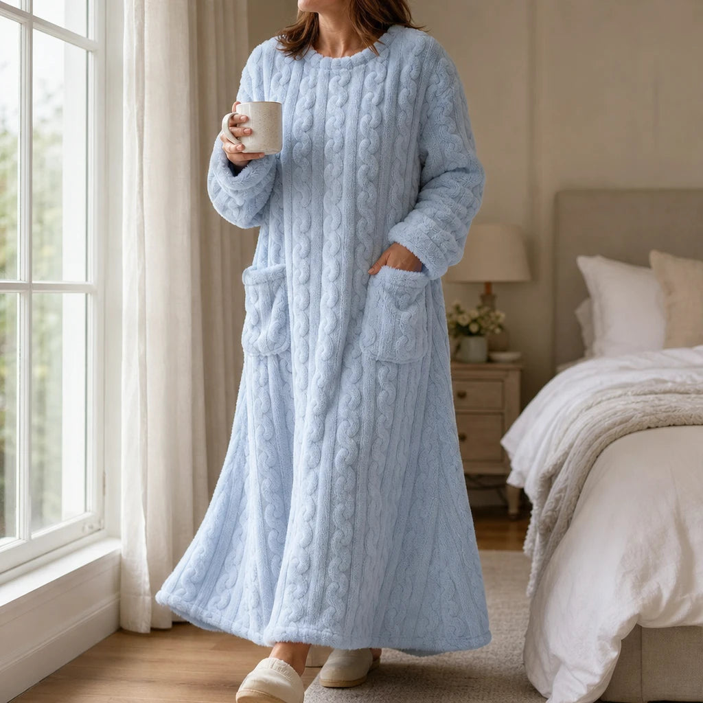Hearthwell – Long Plush Pocket Nightgown