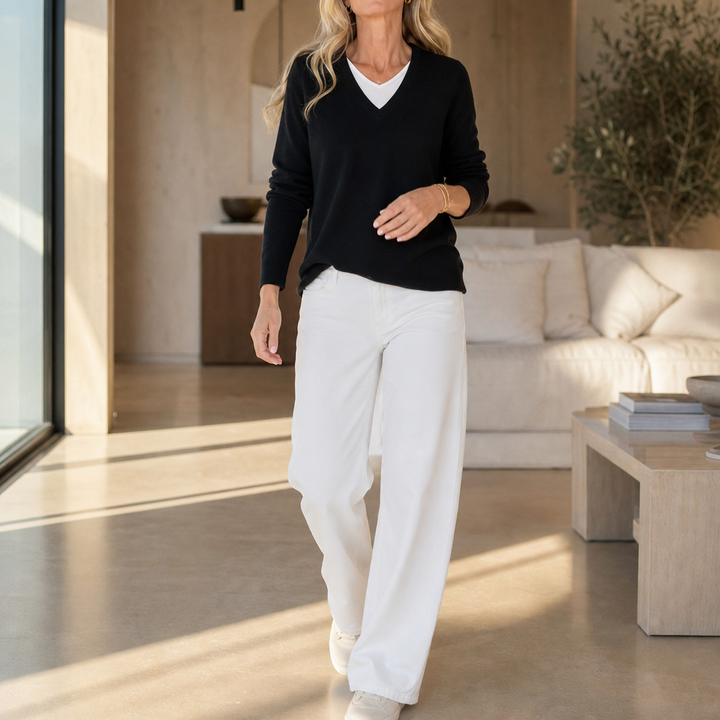 Layerelle – Double-Collar V-Neck Knit Sweater