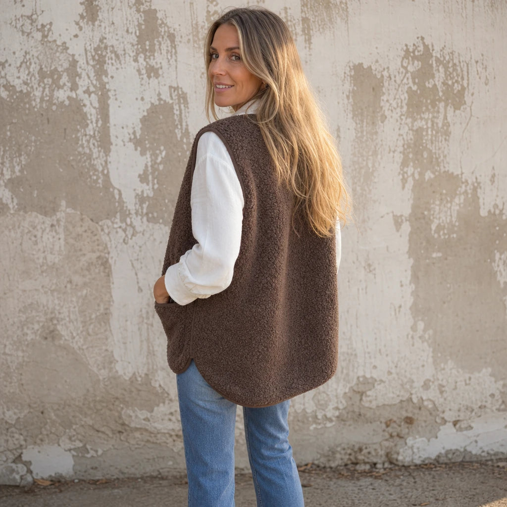 Autumna – Fleece-Look Button-Front Pocket Vest