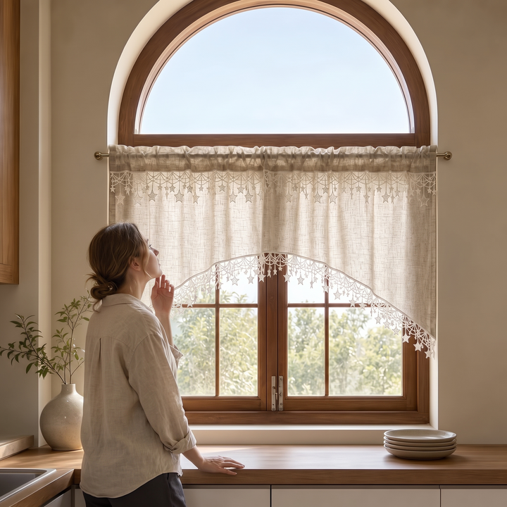 Starhollow – Scalloped Star-Lace Café Curtain