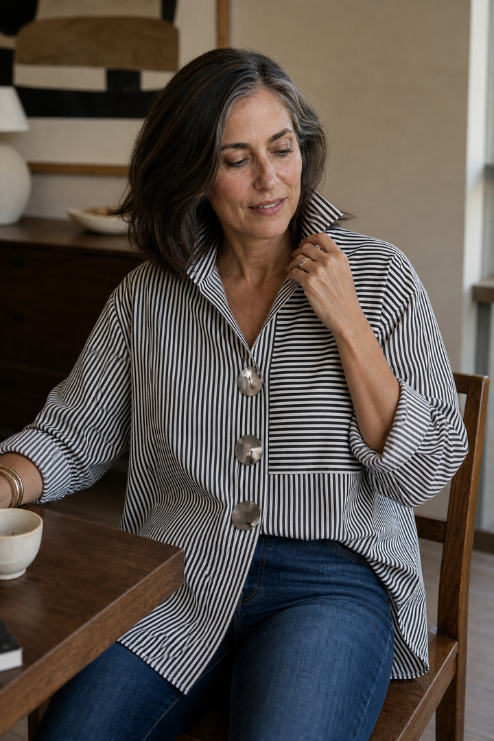 Veyrastripe – Irregular Stripe Stand Collar Shirt
