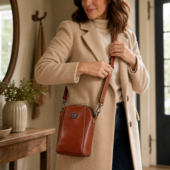 Waxelle – Vintage-Style Mini Crossbody Bag