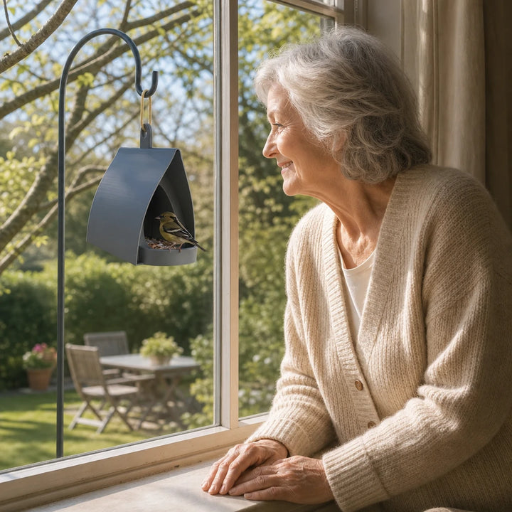 Birdhaven – Roofed Hanging Bird Feeder