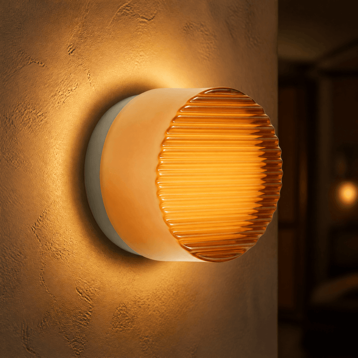 Lumara – Sculpted Dimmable Wall Sconce Gold silver / Ripple