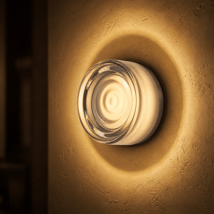 Lumara – Sculpted Dimmable Wall Sconce Gray silver / Dimple