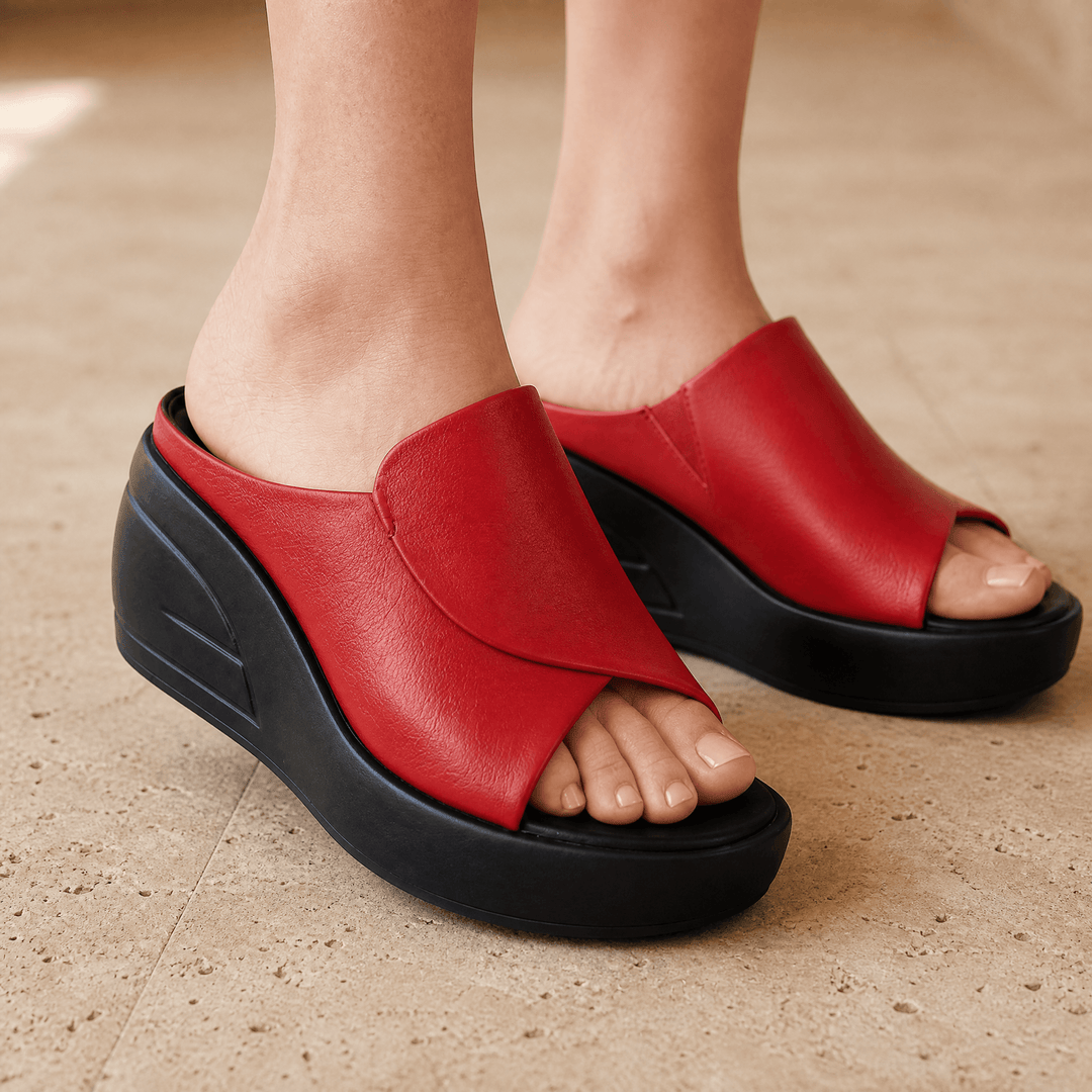 Luneva – Cushioned Wedge Sandals for Wide Feet Red / 5