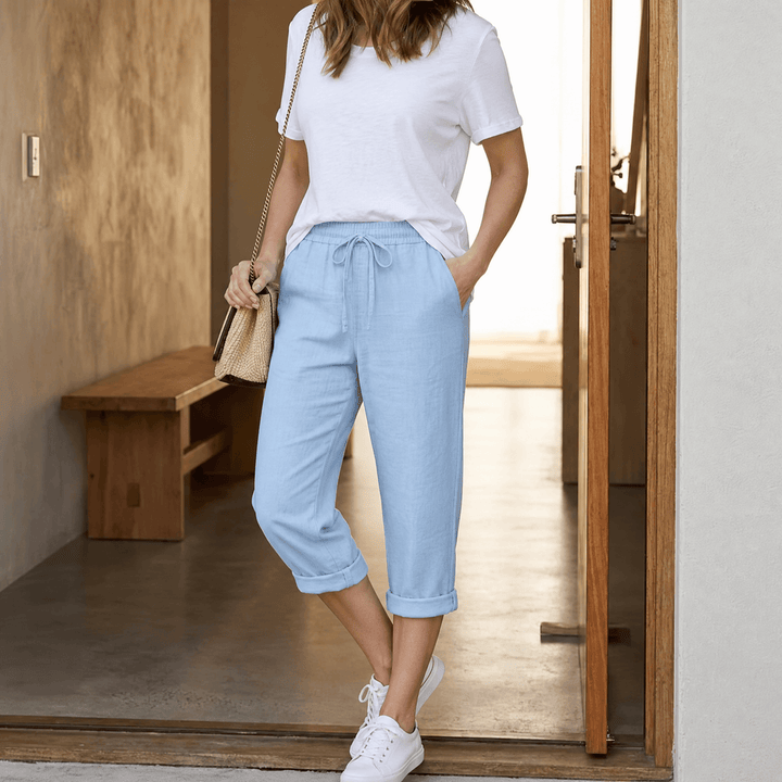 Lyora – Women's Capri Pants for Effortless Everyday Style Light Blue
