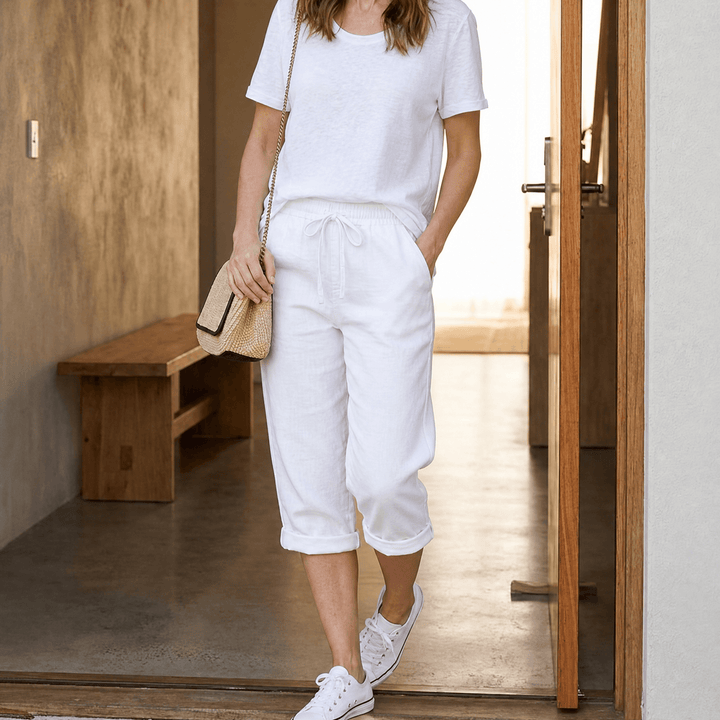 Lyora – Women's Capri Pants for Effortless Everyday Style White
