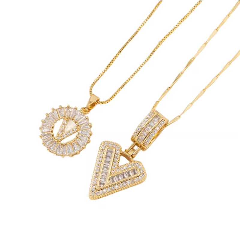 Luneria – Two-Piece Initial Pendant Necklace Set