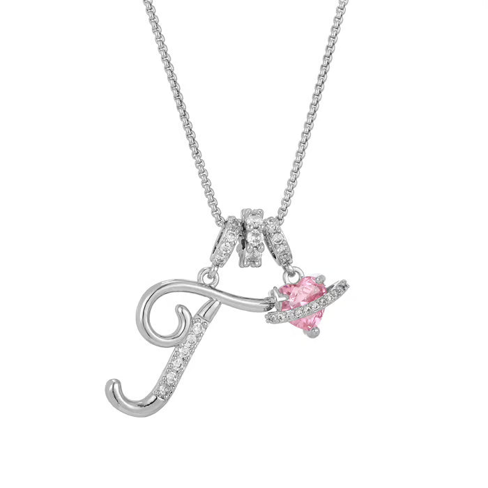 Levara – Personalized Initial Heart Necklace
