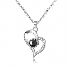 AmoraLens™ – Customizable Photo Necklace (60% Off)