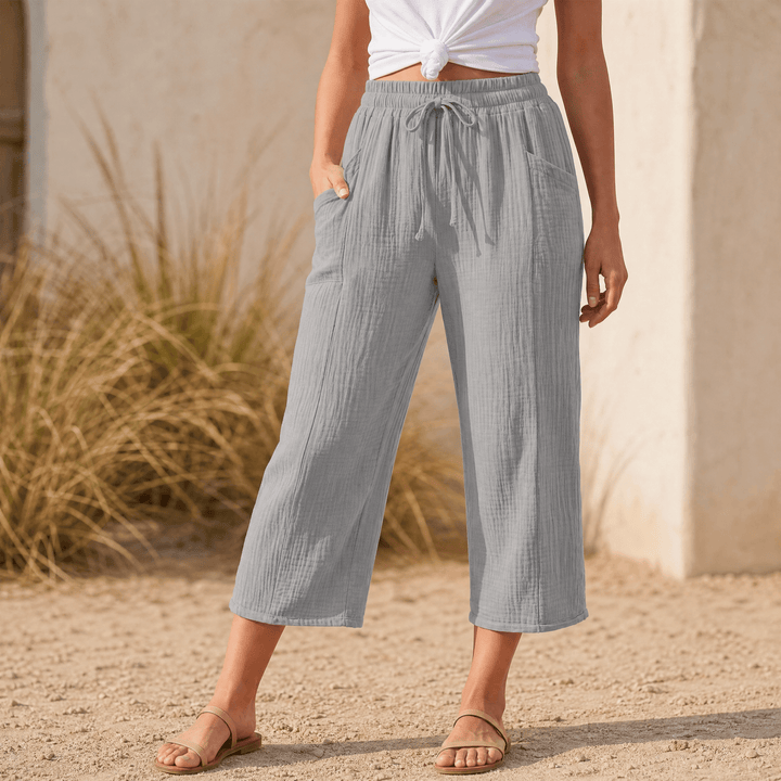 Selora – Women's Crinkle Capri Pants Gray