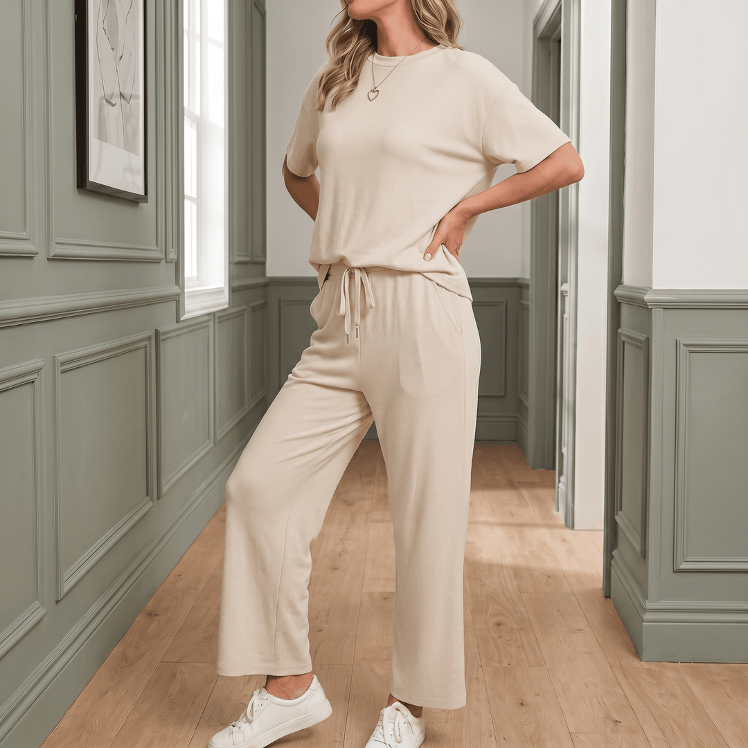 Sereva – Women's Soft Two-Piece Lounge Set Cream /