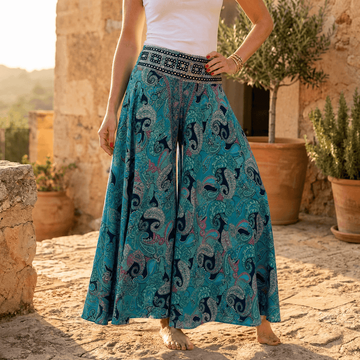 Solara – Women's Flowy Paisley Palazzo Pants Green