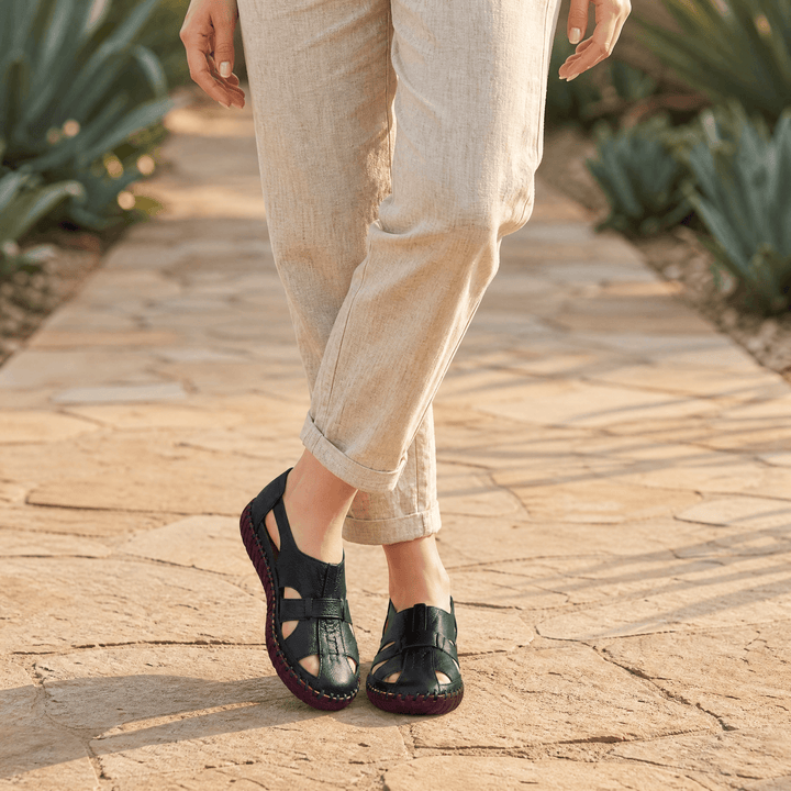 Solara – Women's Hand Stitched Leather Comfort Sandals Black / 5
