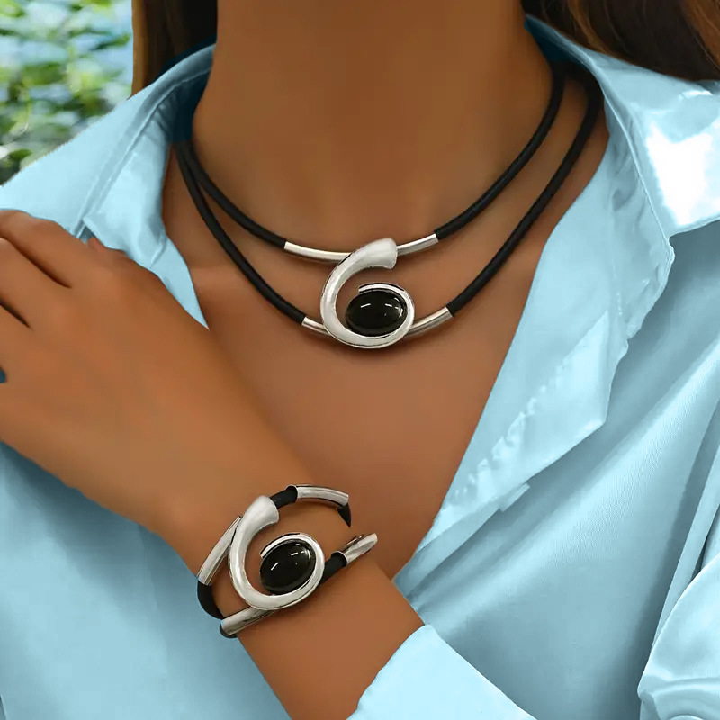 Solmera - Boho Necklace and Bracelet Set