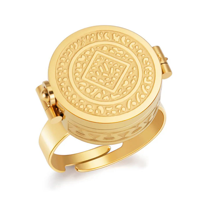 Perlina – Wearable lip balm ring