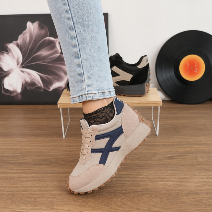 Elevora – Anti-Slip Platform Sneakers