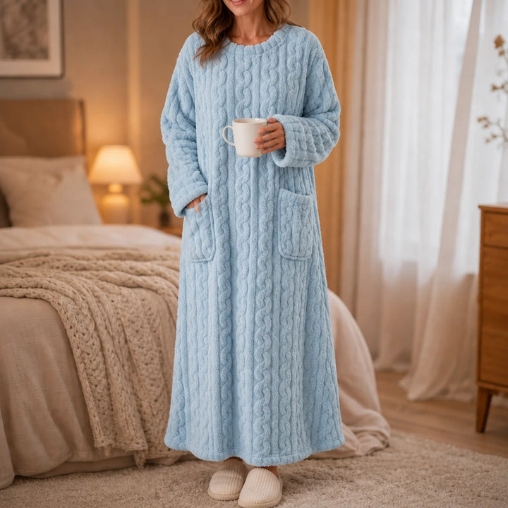 Hearthwell – Long Plush Pocket Nightgown