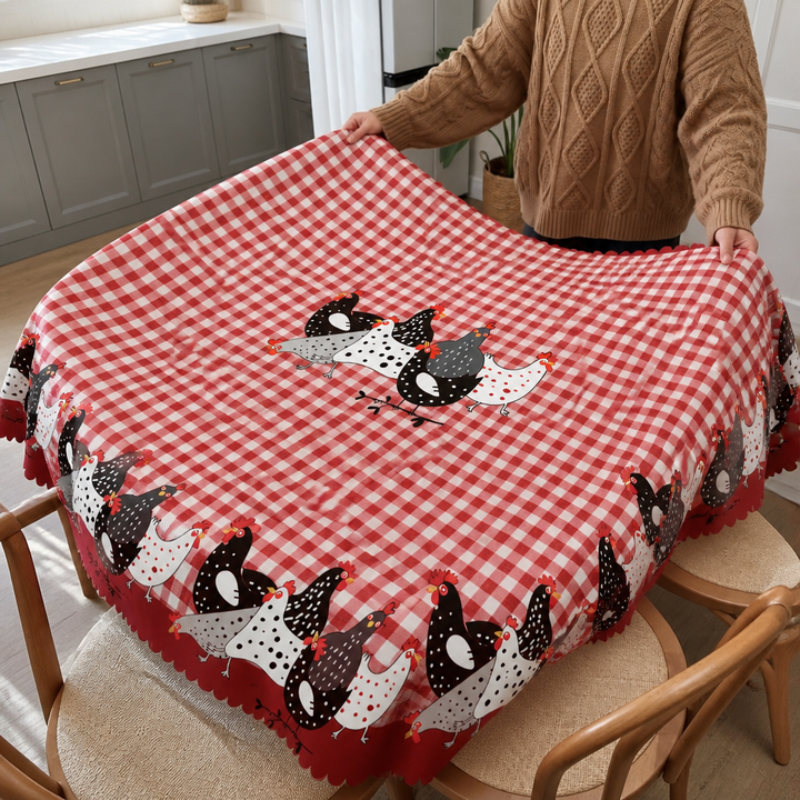 Hearthmark – Scalloped Lace-Edge Plaid Rooster Tablecloth