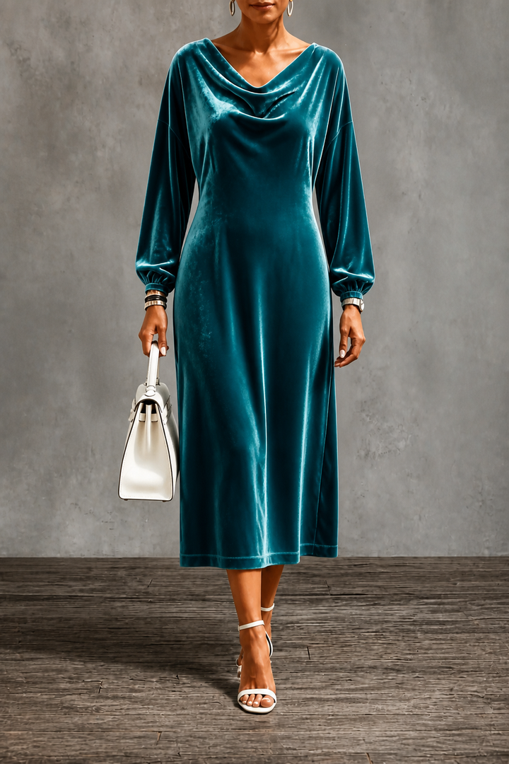 Velvienne – Round Neck Velvet Look Midi Dress