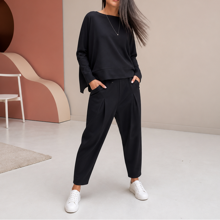 Wearbella – Pleated Wide-Leg Loungewear Set