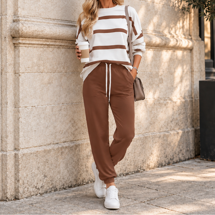 Effortlyn – Striped Two-Piece Jogger Set