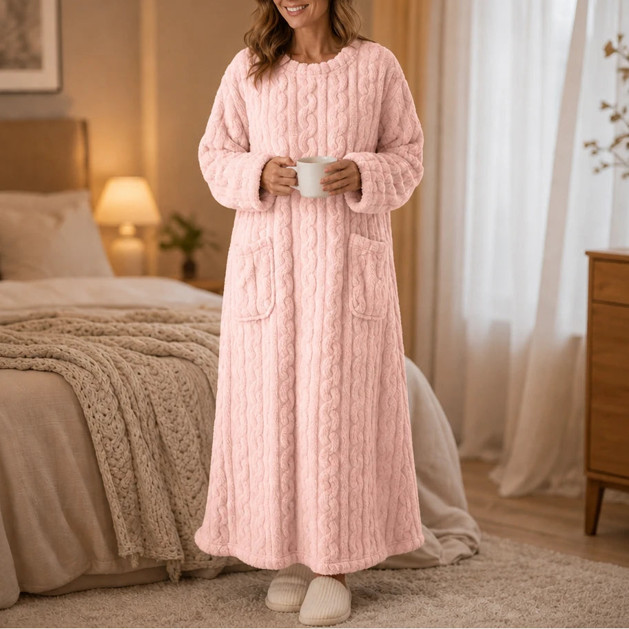 Hearthwell – Long Plush Pocket Nightgown