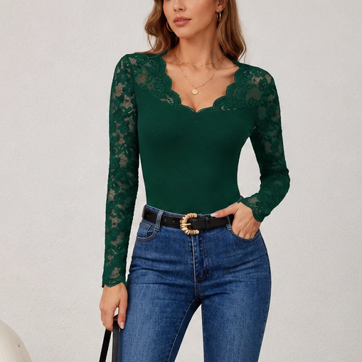 Curvella – Ribbed Scallop Lace-Look Trim Fitted Top