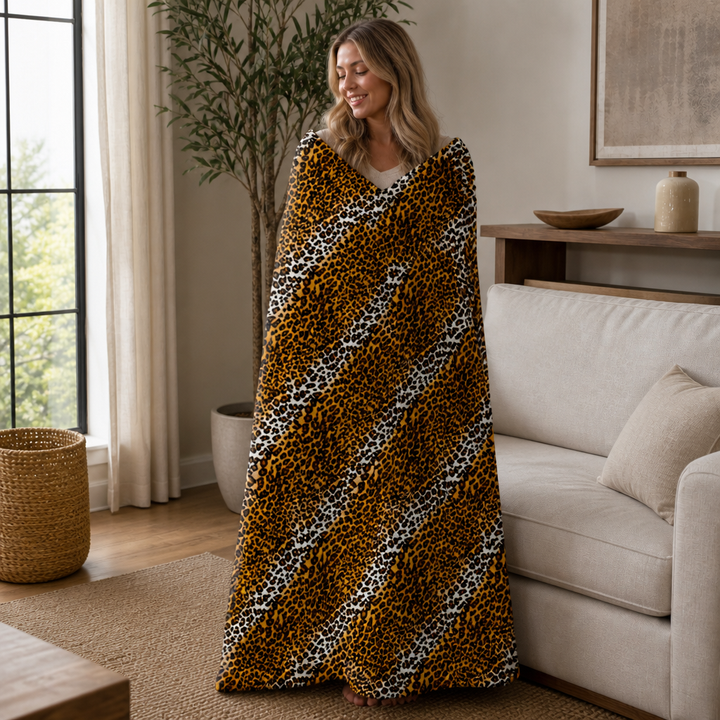 Purrfecto – Leopard Print Polyester Throw Blanket