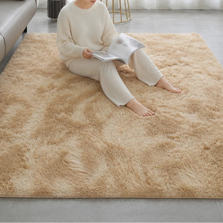 Gradia – Gradient Plush Faux-Fur Area Rug