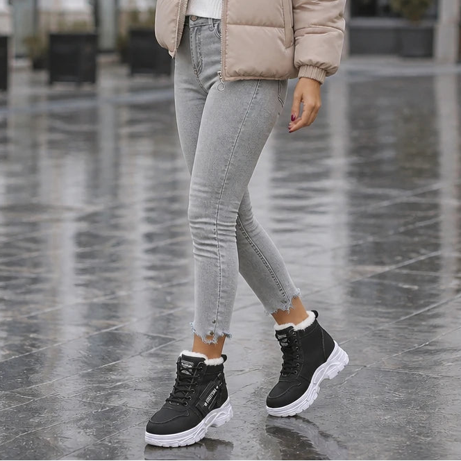 Rainelle – Plush-Lined Waterproof Ankle Boots