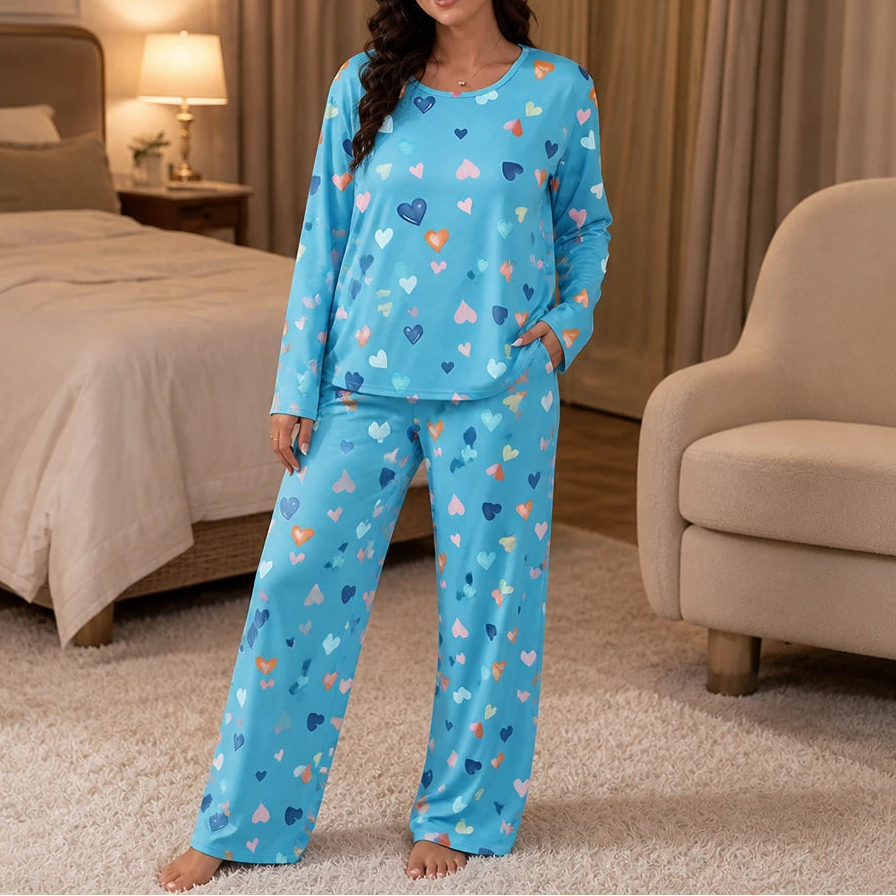 Heartrest – Long-Sleeved Heart-Print Pajama Set