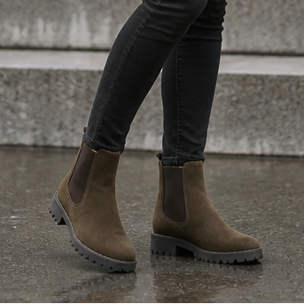 Everstride – Brown Chelsea Ankle Boots