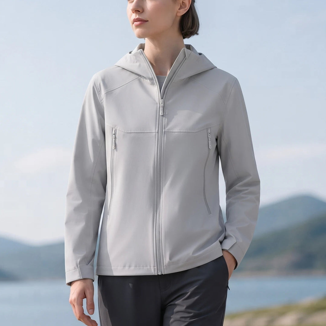 Trailform – Water-Repellent Hooded Softshell Jacket