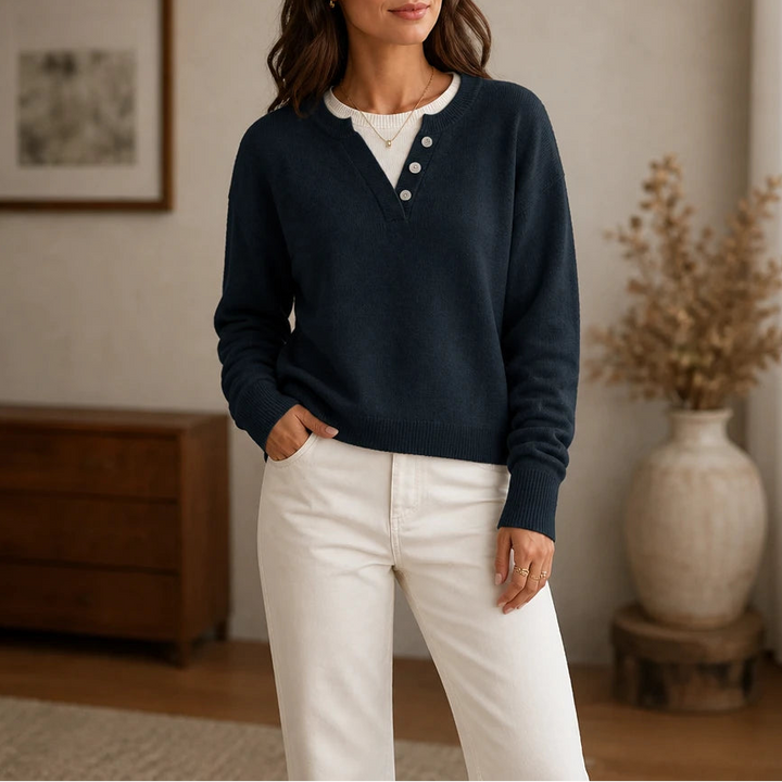 Layerelle – Contrast Mock-Neck Notched V-Neck Sweater