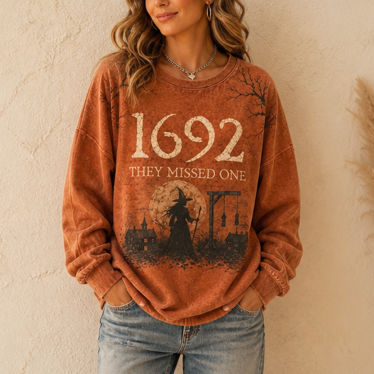 Everday – Seasonal Graphic Crew-Neck Sweatshirt